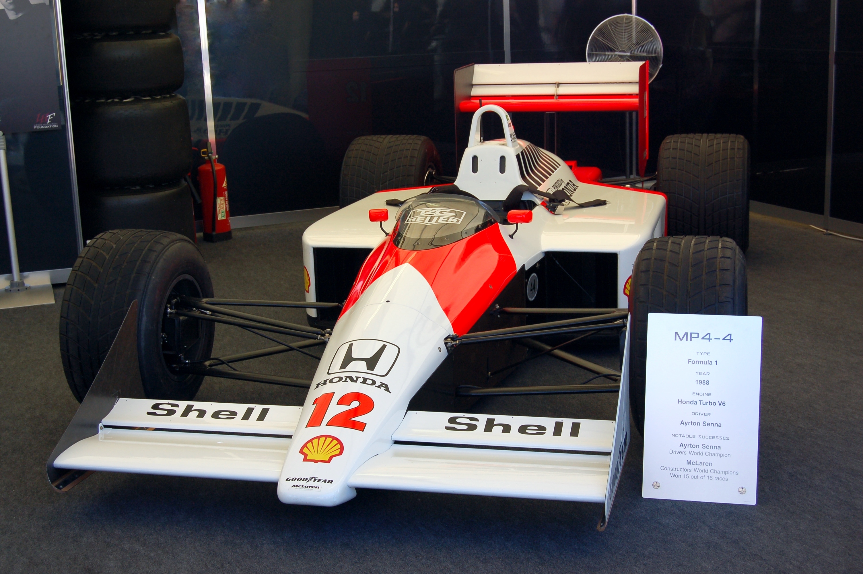 Portrait : McLaren MP4/4 (1988), la saison à 15/16 victoires qui reste inégalée