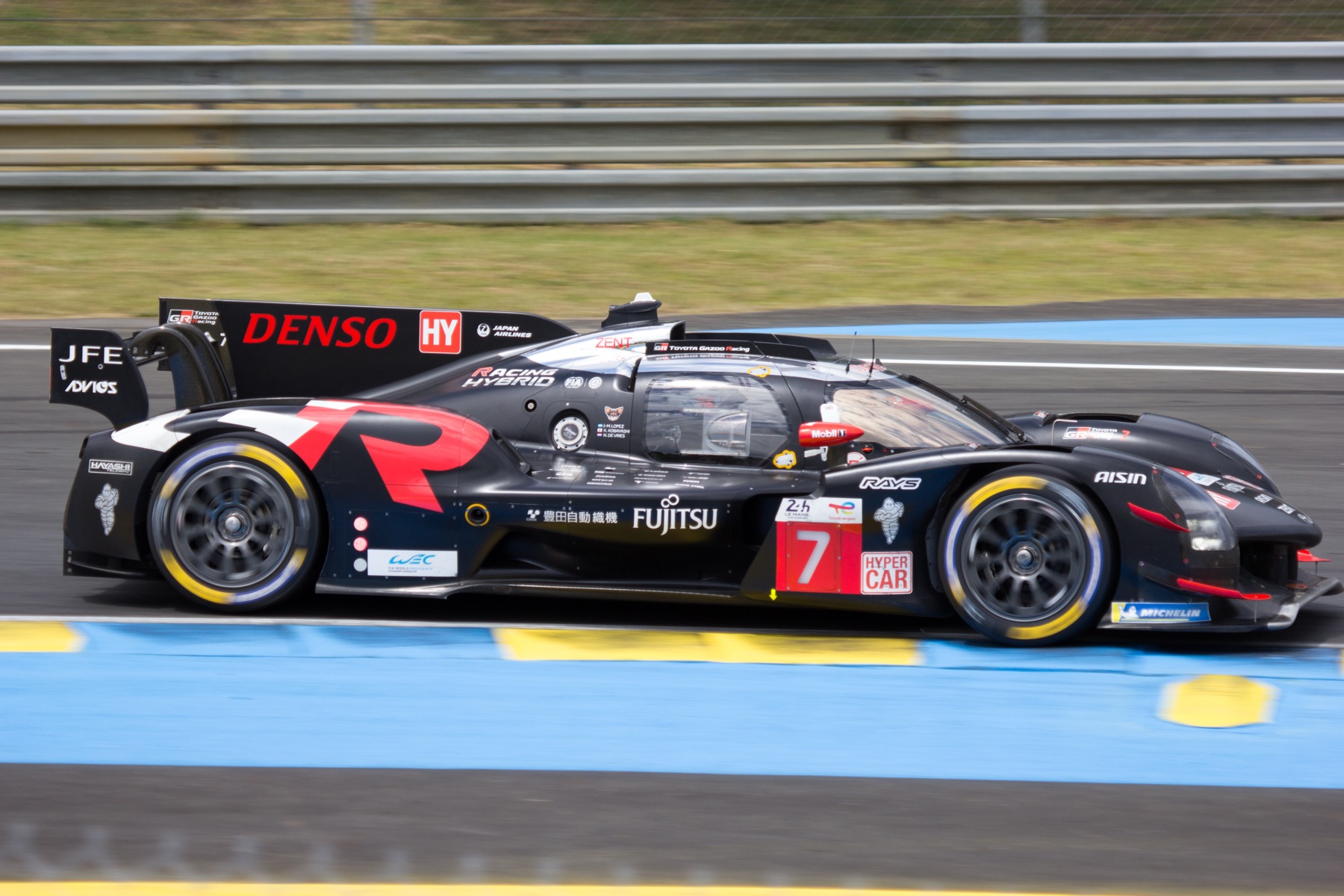 24 Heures du Mans 2026 : Toyota signe une sixième victoire et égale Bentley